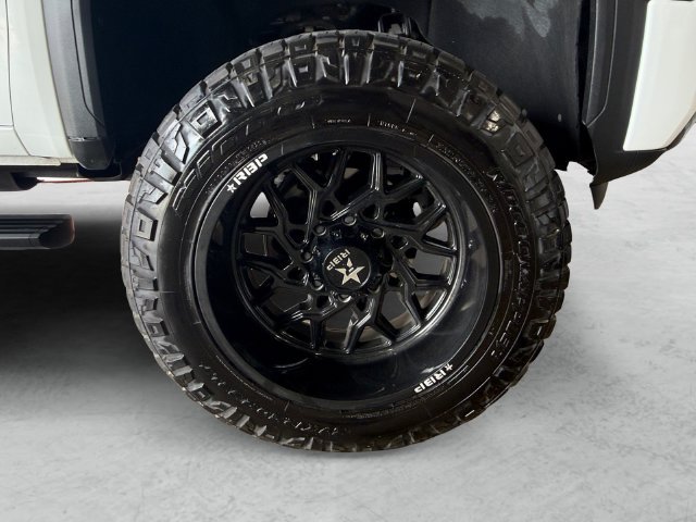 Used 2025 GMC Sierra 2500 AT4 w/ AT4 Premium Plus Package AWD/4WD image 23