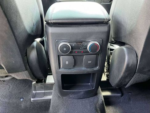 Used 2020 Ford Explorer XLT w/ Equipment Group 202A AWD/4WD image 4