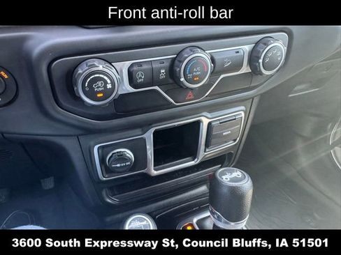 Used 2018 Jeep Wrangler Unlimited Sport AWD/4WD image 22