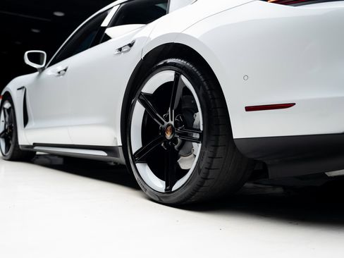 Used 2021 Porsche Taycan Turbo w/ Premium Package image 72