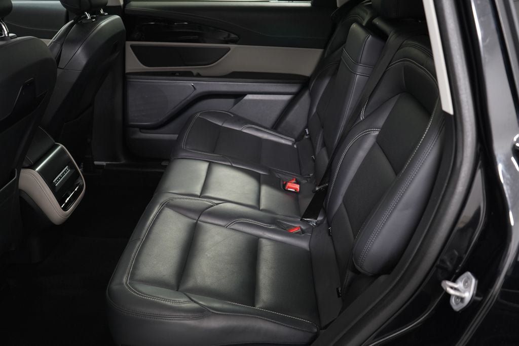Used 2025 Lincoln Nautilus Premier AWD/4WD image 25