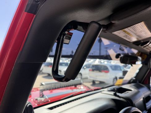 Used 2012 Jeep Wrangler Sahara w/ Mopar Chrome Edition Group image 34