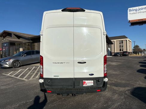 Used 2020 Ford Transit 250 148 High Roof image 4