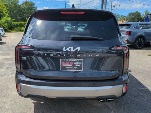 Certified 2025 Kia Telluride SX w/ SX Captain's Chair Package FWD image 6