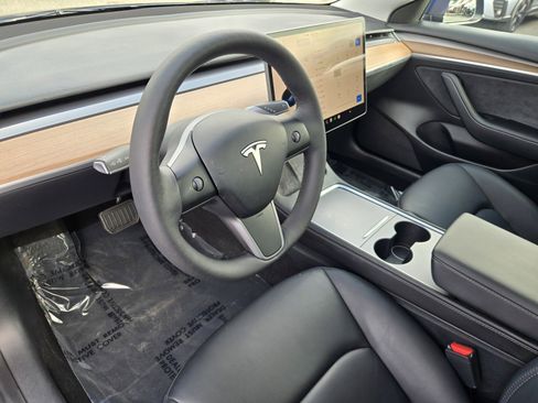 Used 2023 Tesla Model 3 Standard Range RWD image 10