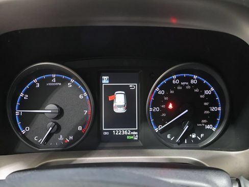 Used 2017 Toyota RAV4 XLE AWD/4WD image 37