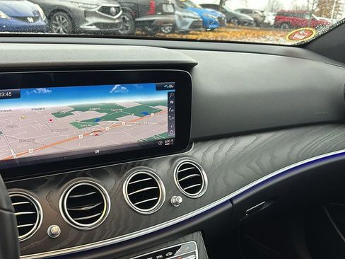 Used 2020 Mercedes-Benz E 350 4MATIC Sedan image 19
