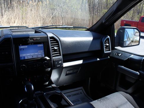 Used 2018 Ford F150 XLT w/ Equipment Group 302A Luxury AWD/4WD image 19