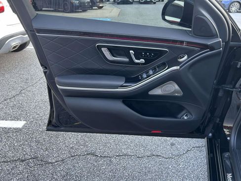 Certified 2025 Mercedes-Benz S 580 4MATIC Sedan image 16