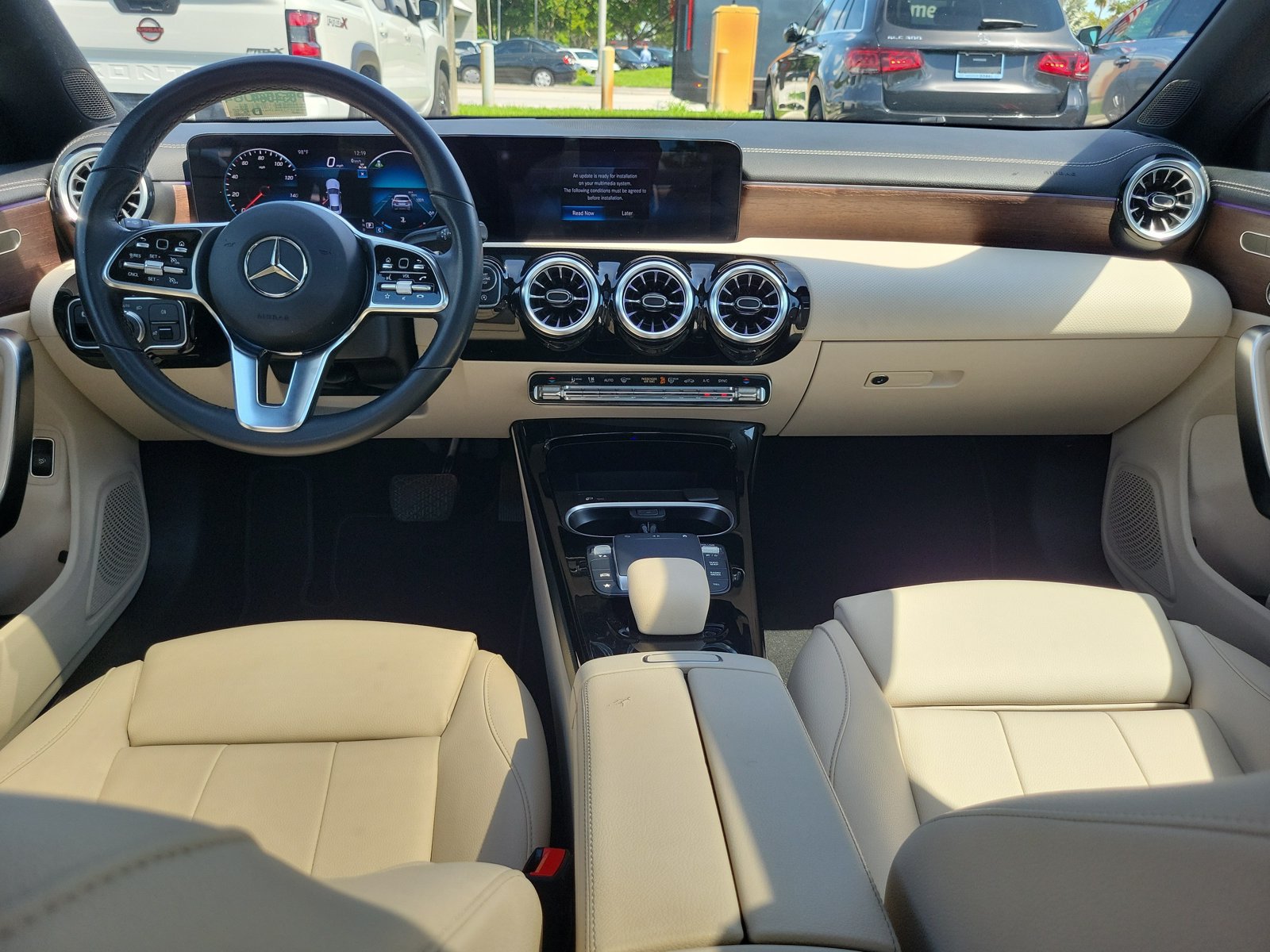 Used 2023 Mercedes-Benz CLA 250 image 13