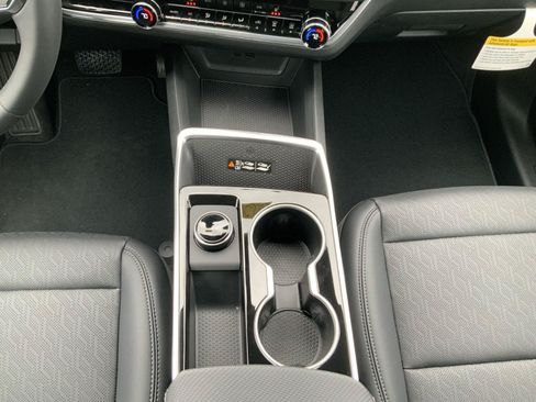 New 2026 Chevrolet Equinox LT w/ Convenience Package II FWD image 52