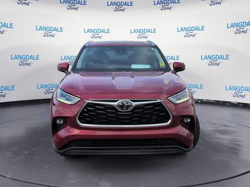 Used 2023 Toyota Highlander Limited FWD image 12