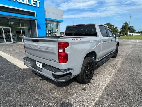 Used 2024 Chevrolet Silverado 1500 Custom AWD/4WD image 2