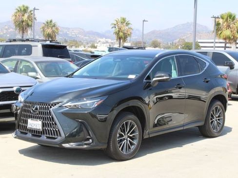 Certified 2025 Lexus NX 250 FWD w/ Premium Package image 3