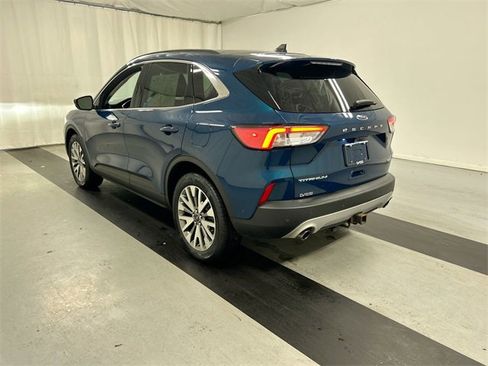 Used 2020 Ford Escape Titanium image 7