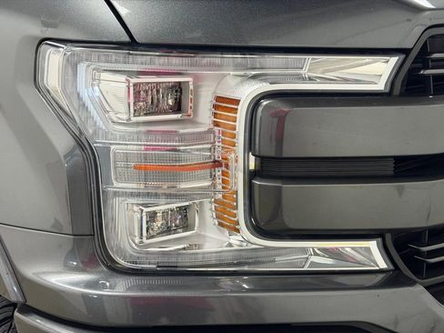 Used 2019 Ford F150 Lariat w/ Equipment Group 502A Luxury image 19