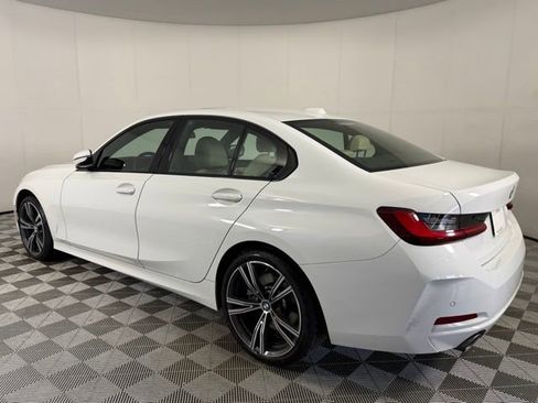 Used 2023 BMW 330i Sedan w/ Premium Package image 4