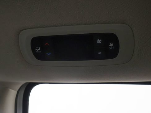 Used 2023 Chrysler Voyager LX FWD image 45
