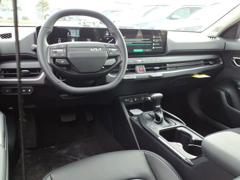 New 2026 Kia K4 EX FWD image 5