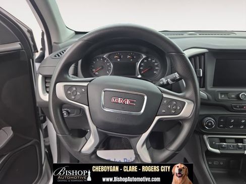 Used 2024 GMC Terrain SLE w/ LPO, Floor Liner Package FWD image 15