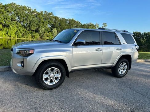 Used 2024 Toyota 4Runner SR5 Premium w/ Moonroof Package RWD image 2