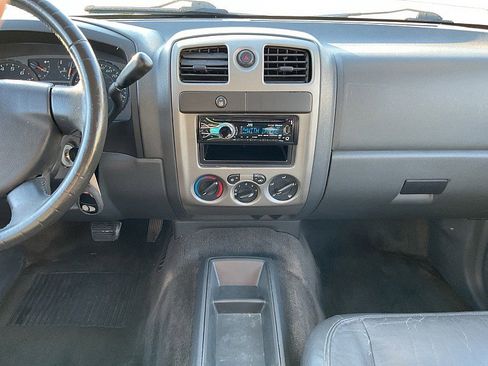 Used 2004 GMC Canyon SLE image 14