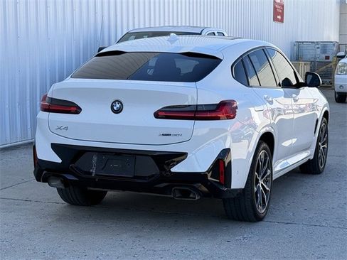 Used 2024 BMW X4 xDrive30i w/ Premium Package image 4