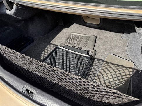 Used 2009 Toyota Avalon XLS image 24