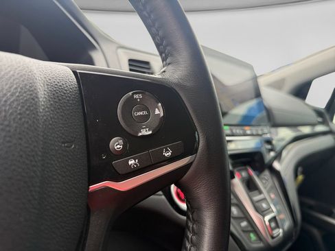 Used 2024 Honda Odyssey Elite image 18