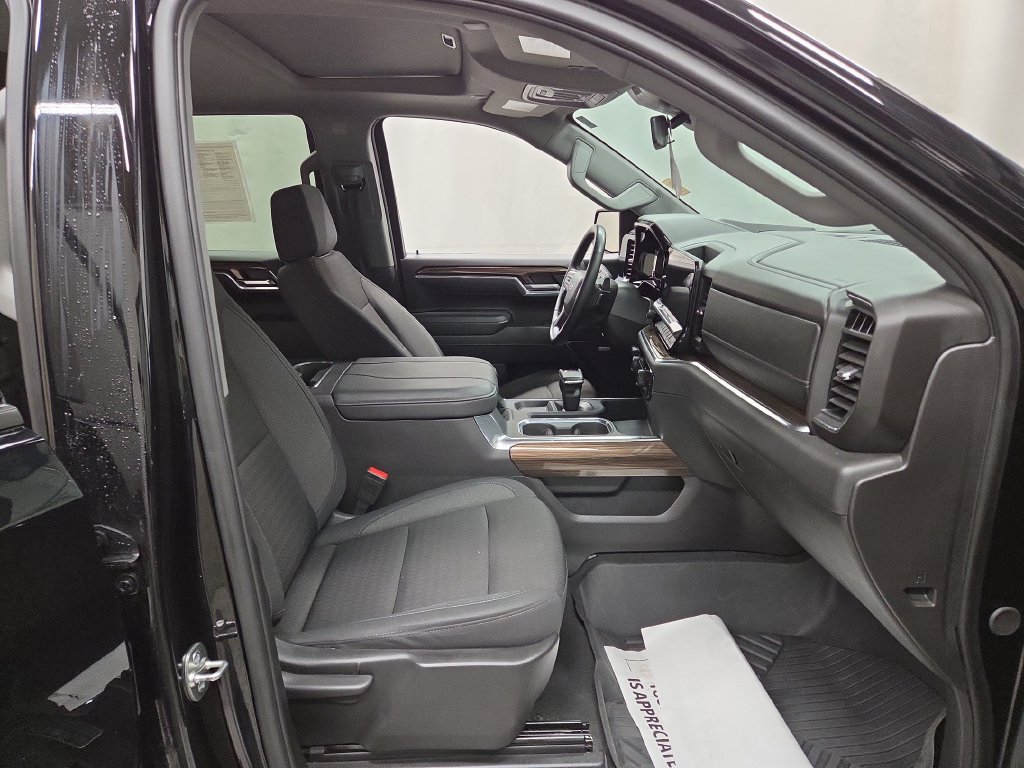 Certified 2025 Chevrolet Silverado 1500 LT Trail Boss w/ Convenience Package II AWD/4WD image 12
