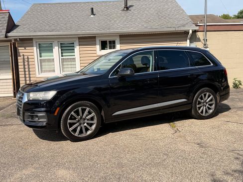 Used 2018 Audi Q7 3.0T Prestige AWD/4WD image 2