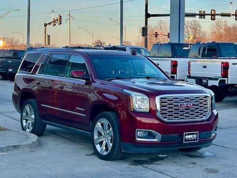 Used 2018 GMC Yukon Denali w/ Denali Ultimate Package image 6
