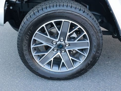 Used 2024 Jeep Wrangler High Altitude AWD/4WD image 12