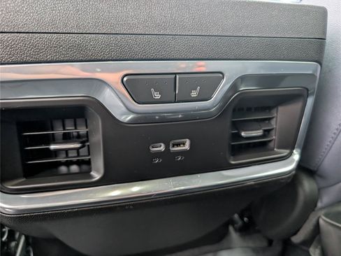 Used 2024 Chevrolet Silverado 1500 High Country AWD/4WD image 17