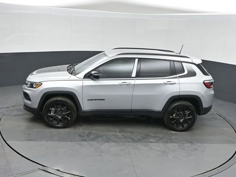 New 2026 Jeep Compass Latitude AWD/4WD image 34