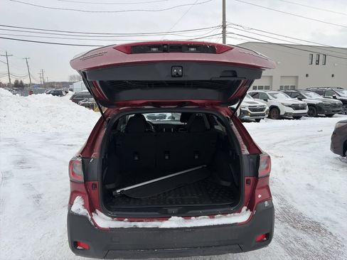 Used 2023 Subaru Outback Premium image 15
