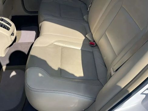 Used 2015 Ford Taurus SEL w/ Equipment Group 201A image 34