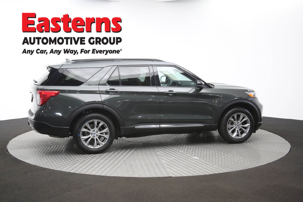Used 2023 Ford Explorer XLT w/ Equipment Group 202A AWD/4WD image 51
