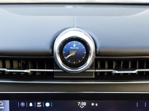 Used 2025 Maserati Grecale GT AWD/4WD image 55