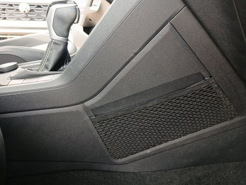Used 2023 Volkswagen Tiguan SE w/ Panoramic Sunroof Package AWD/4WD image 27