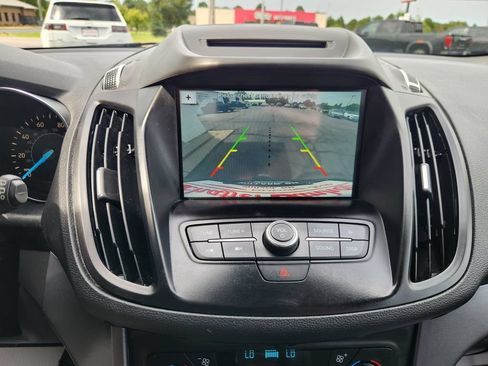 Used 2018 Ford Escape SE w/ SE Sync 3 Package AWD/4WD image 25
