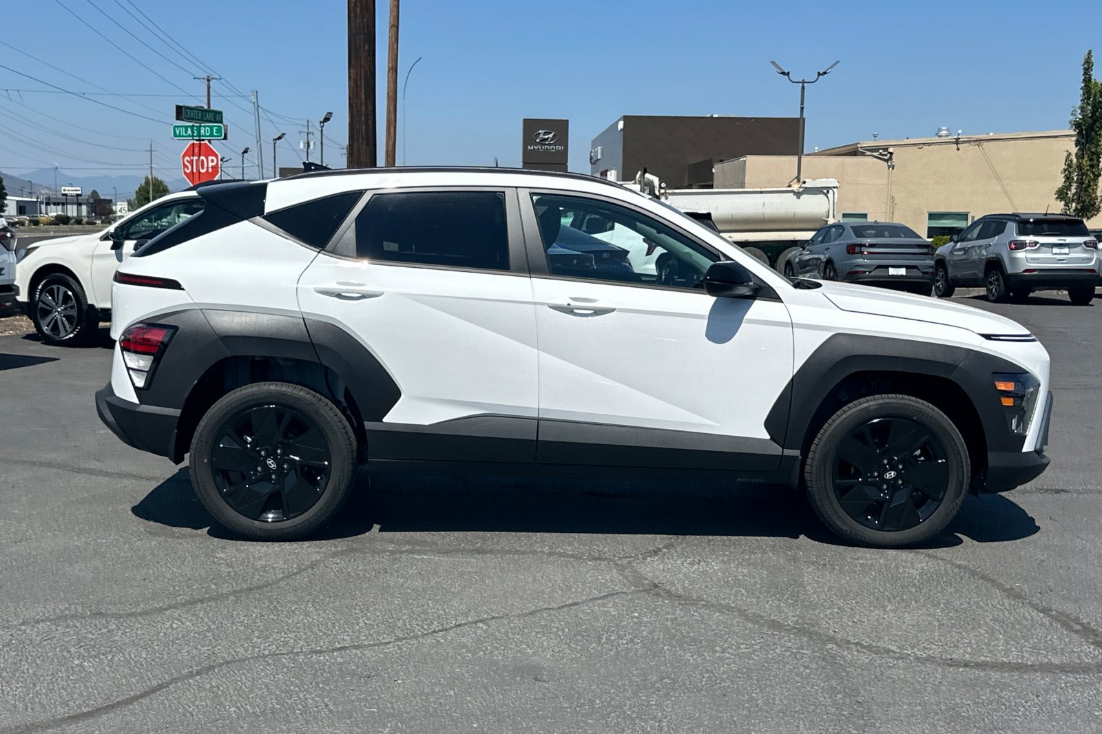 New 2027 Hyundai Kona SEL Sport AWD/4WD image 3