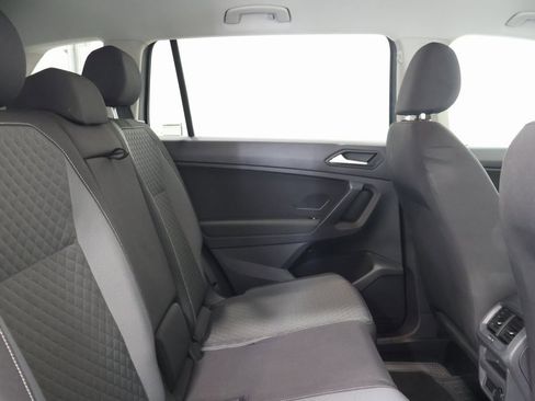 Used 2021 Volkswagen Tiguan S image 24