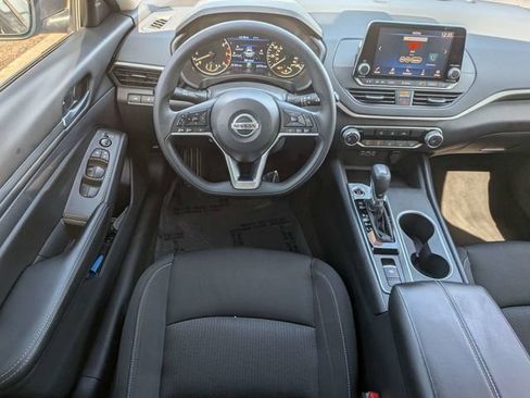 Used 2022 Nissan Altima 2.5 SV image 14
