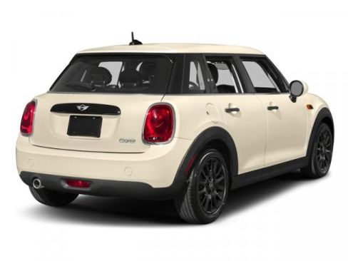Used 2018 MINI Cooper 4-Door Hardtop w/ Premium Package image 2
