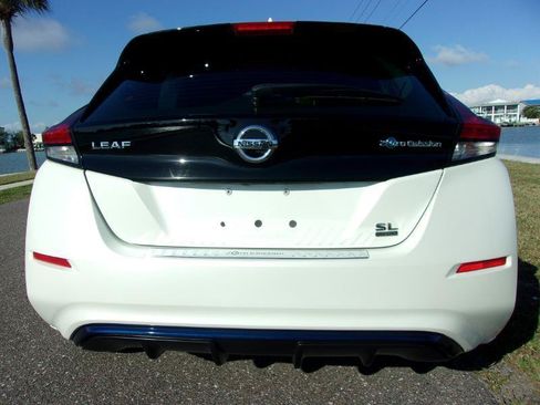 Used 2019 Nissan Leaf SL w/ SL Technology Package FWD image 14