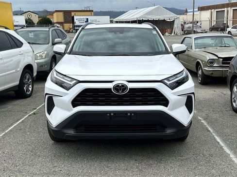 Used 2024 Toyota RAV4 XLE image 5