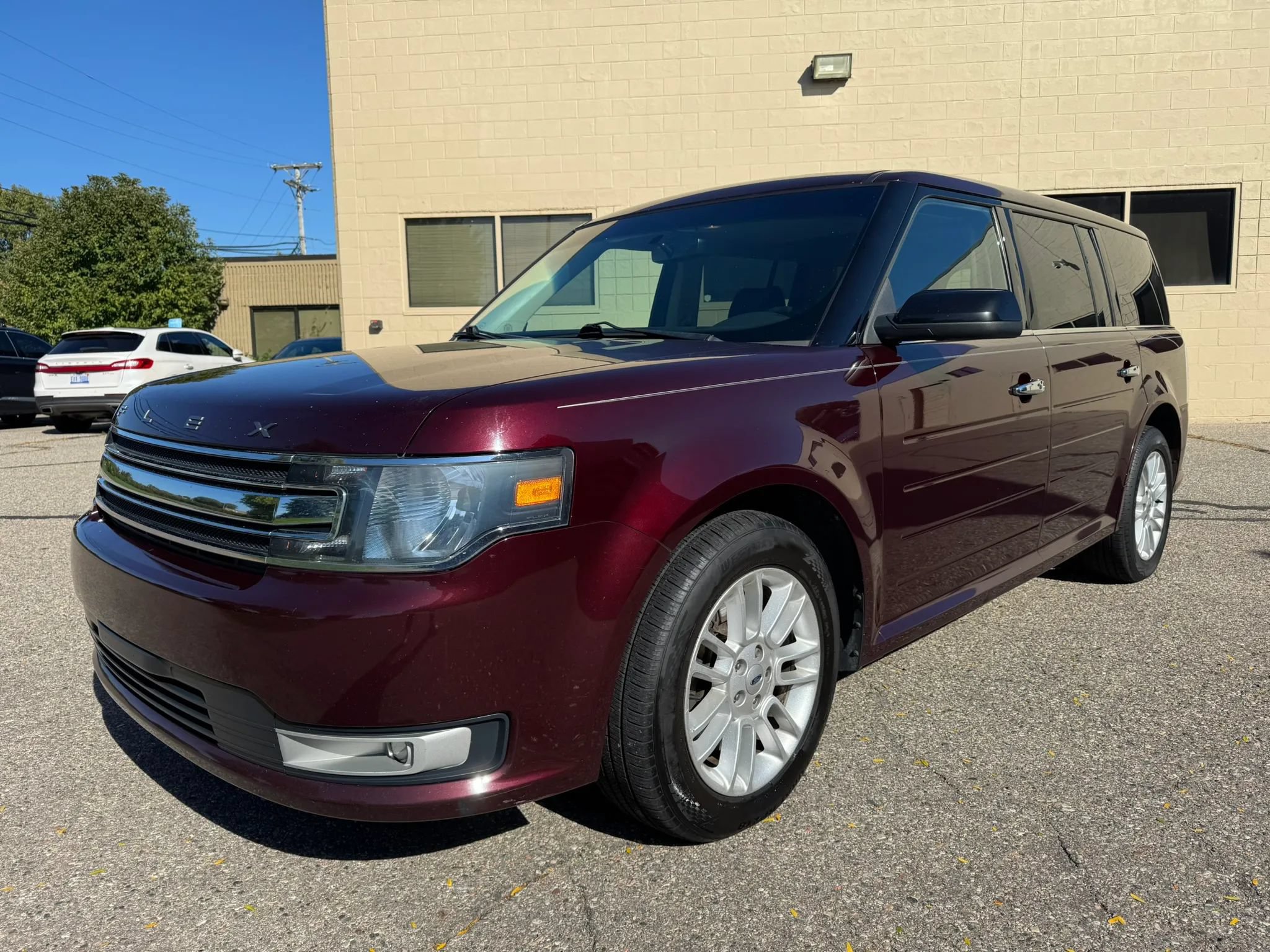 Used 2019 Ford Flex SEL FWD image 3