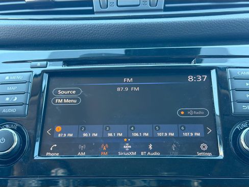 Used 2019 Nissan Rogue SL w/ Premium Package image 30