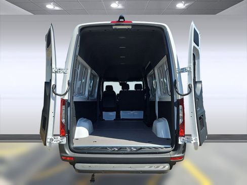 New 2024 Mercedes-Benz Sprinter 2500 image 15